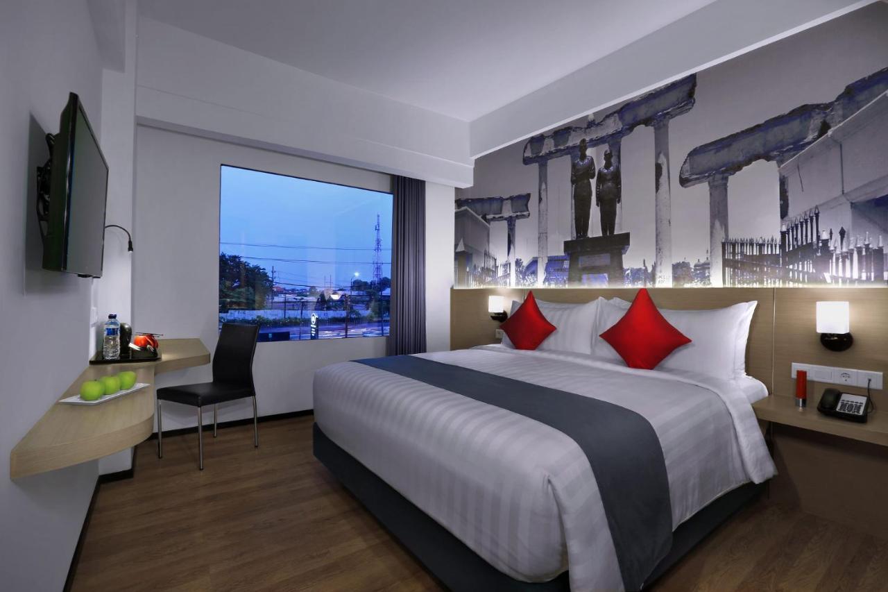 Neo+Waru-Sidoarjo By Aston Hotel Екстериор снимка